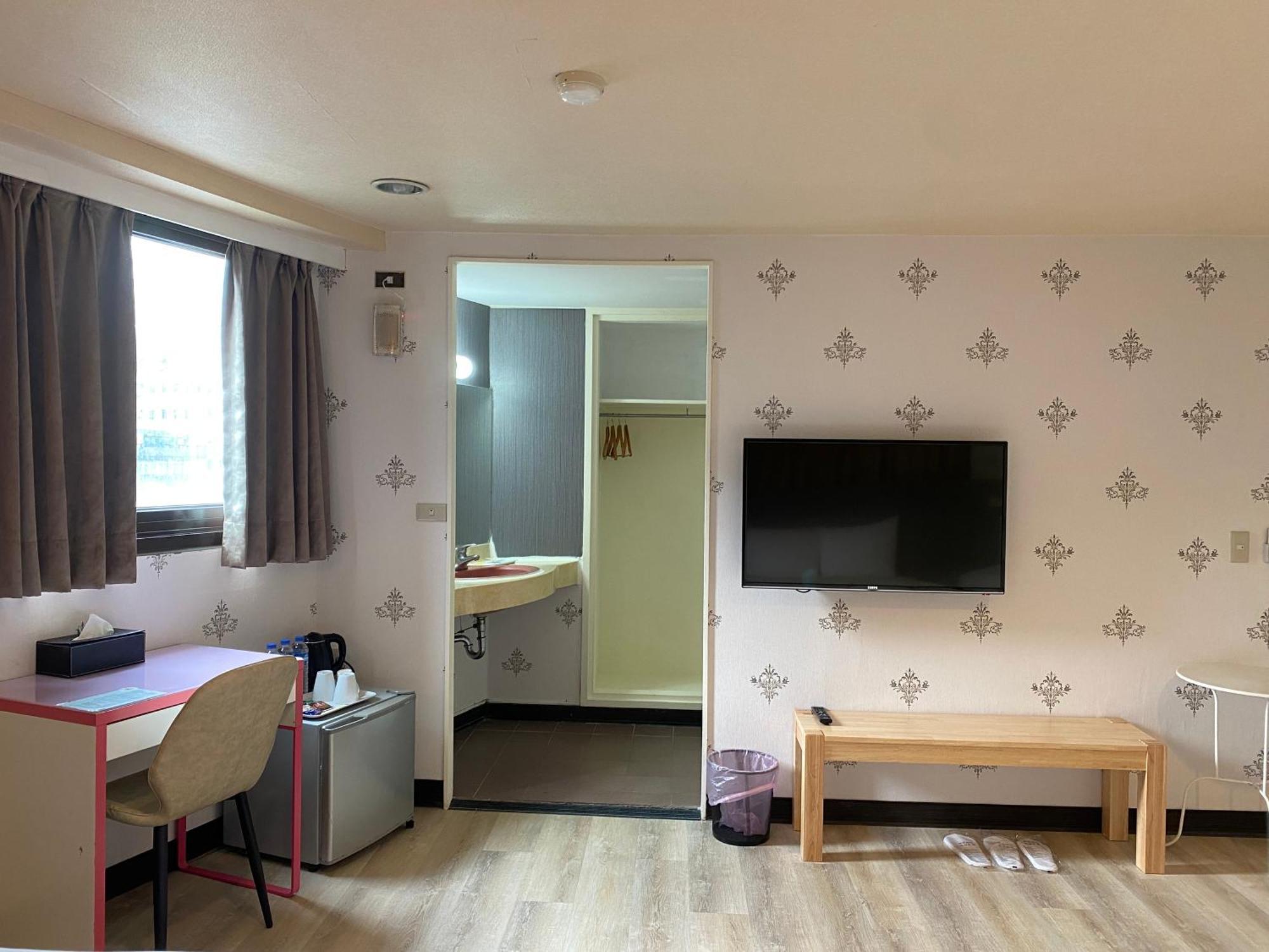 Taipei Toy Hotel Exterior photo